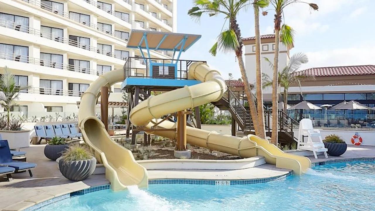 Driftwood Beach Club - Image 1